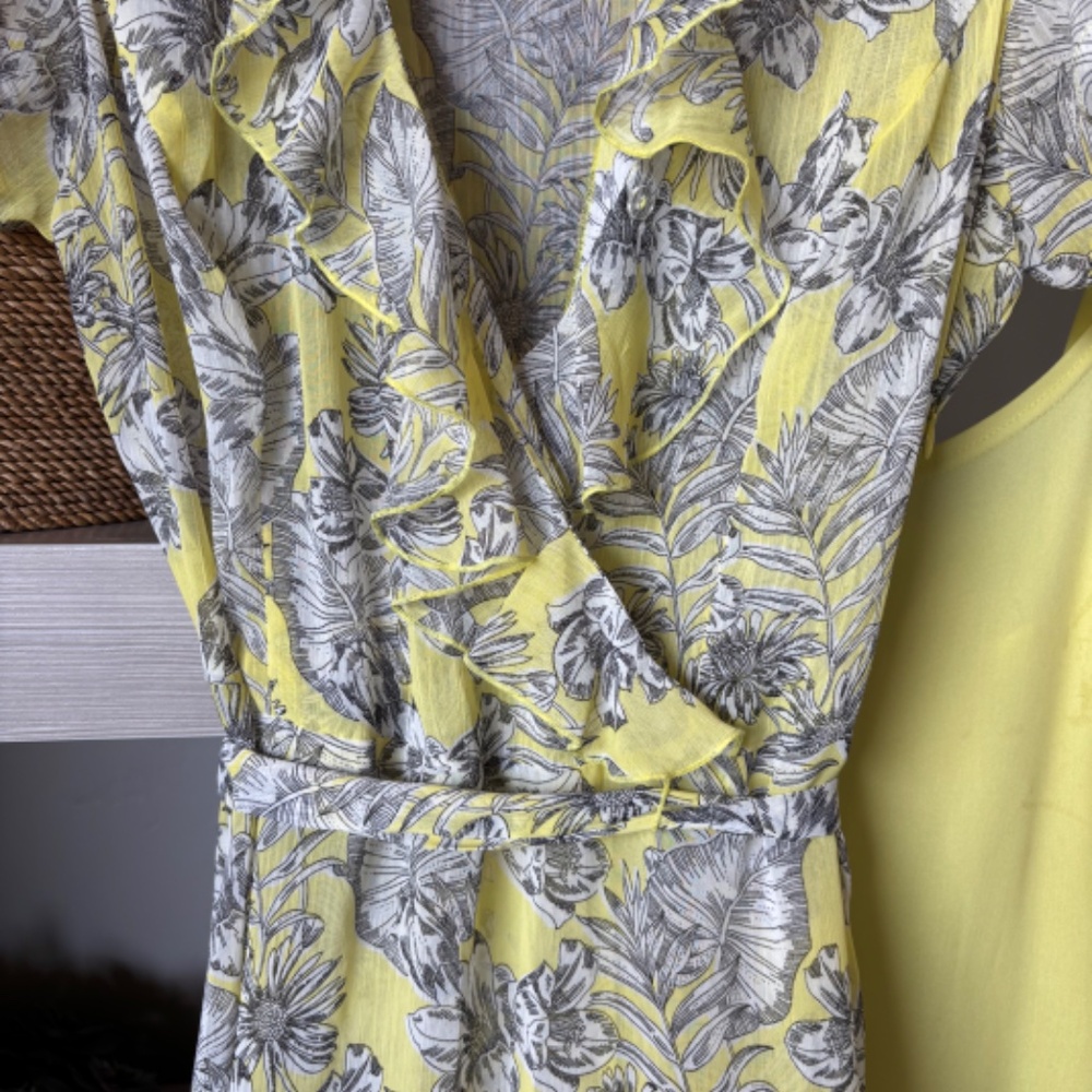 MSK - Chiffon Ruffle Sundress in Yellow & Grey - Picture 2 of 9